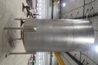 316 Ss 4000-gallon Vertical Holding Tank
